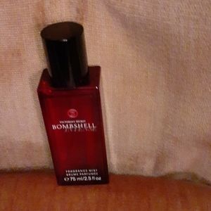 NWT, Victoria's Secret Bombshell Intense Bodyspray